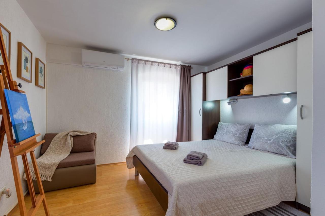 Apartments Valeria, 木洛希尼 外观 照片