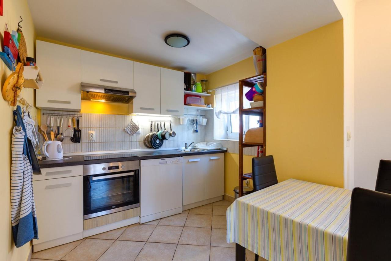 Apartments Valeria, 木洛希尼 外观 照片